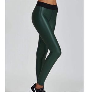 Noli- High Rise Liquid Green Shine Leggings Size XS